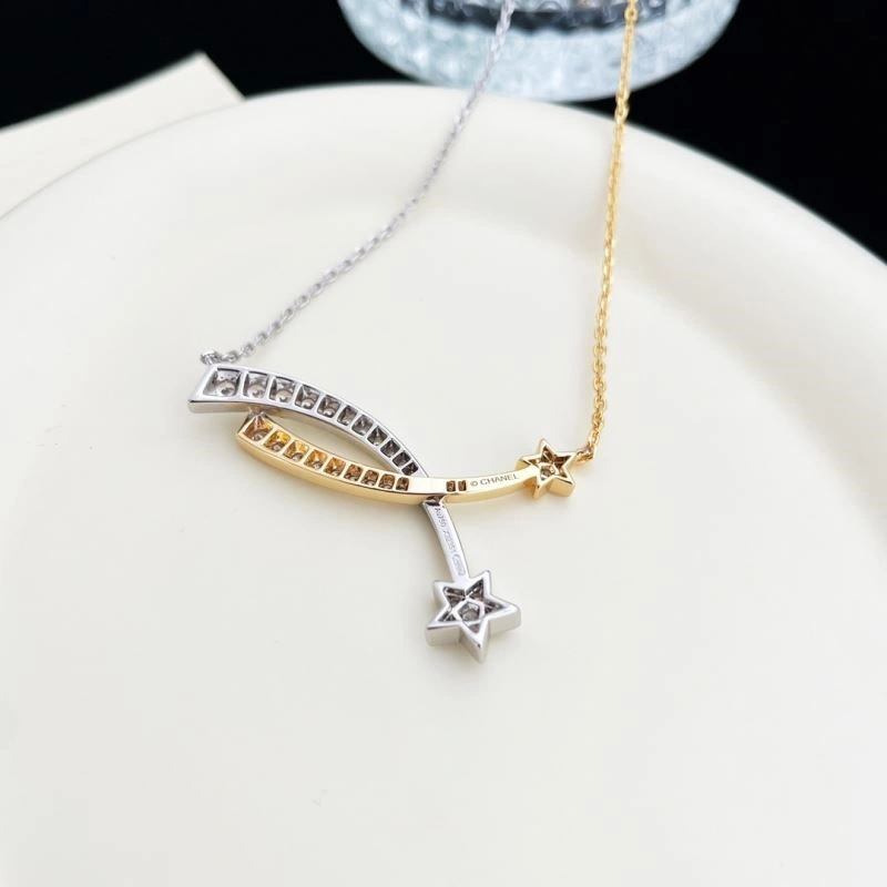 EyeCatching Chanel Necklaces 223350