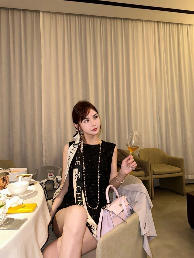 Versatile Chanel Necklaces 223344