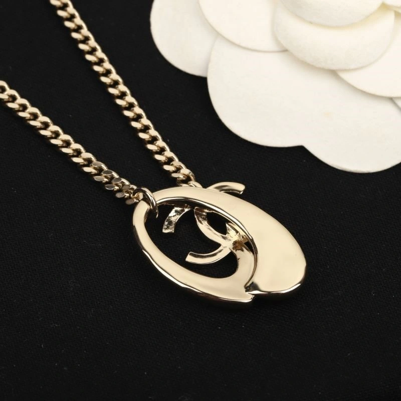 Effortless Chanel Necklaces 223318