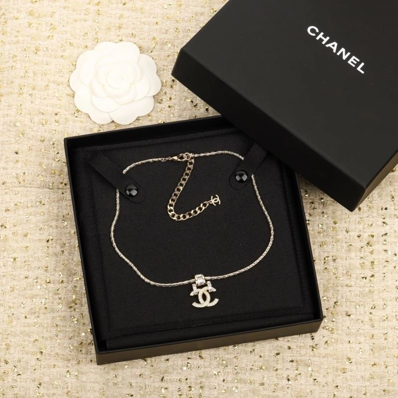 Vibrant Chanel Necklaces 223323