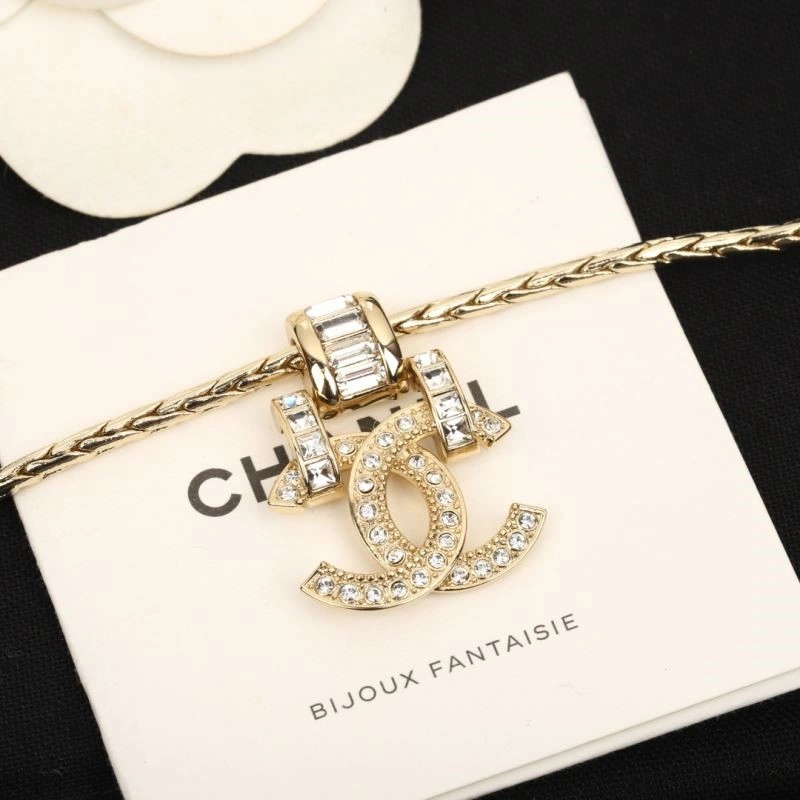 Vibrant Chanel Necklaces 223323