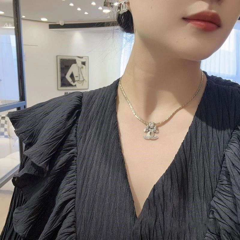 Vibrant Chanel Necklaces 223323