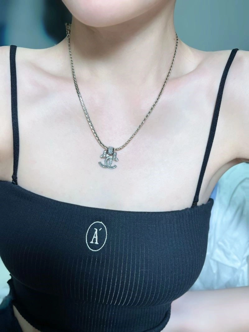Vibrant Chanel Necklaces 223323