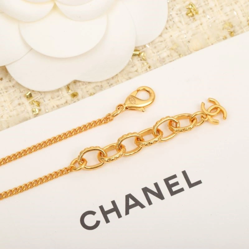 Chanel Necklaces Vibrant 223364