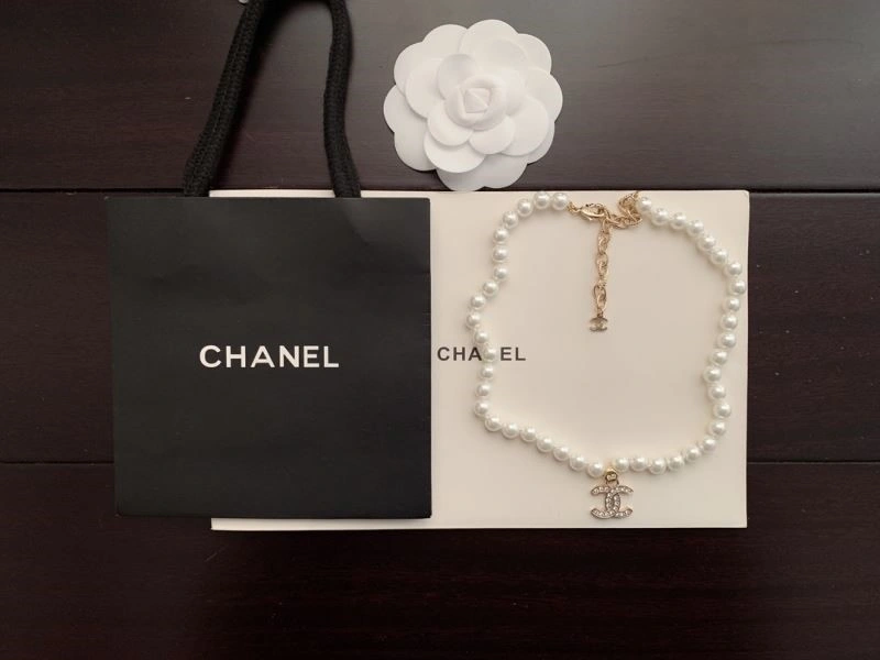 Casual Chanel Necklaces 223460