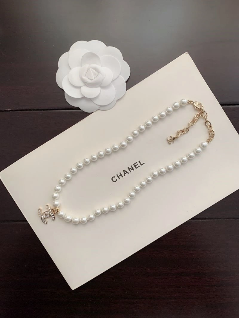 Casual Chanel Necklaces 223460