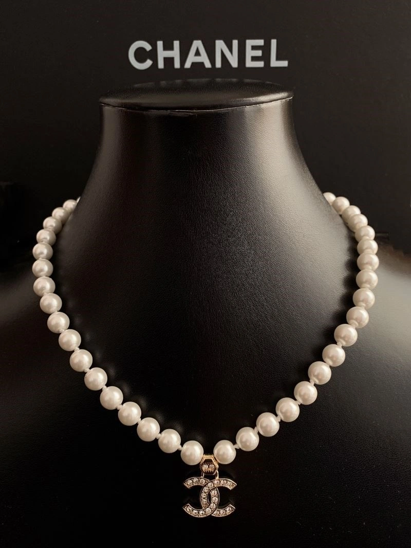 Casual Chanel Necklaces 223460