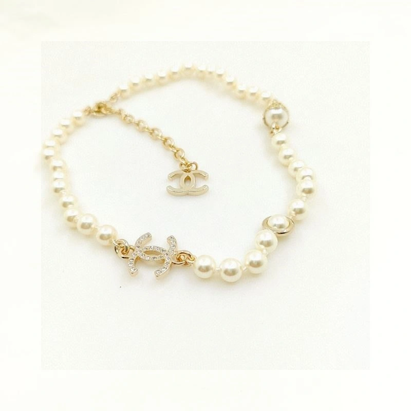 Versatile Chanel Necklaces 223324