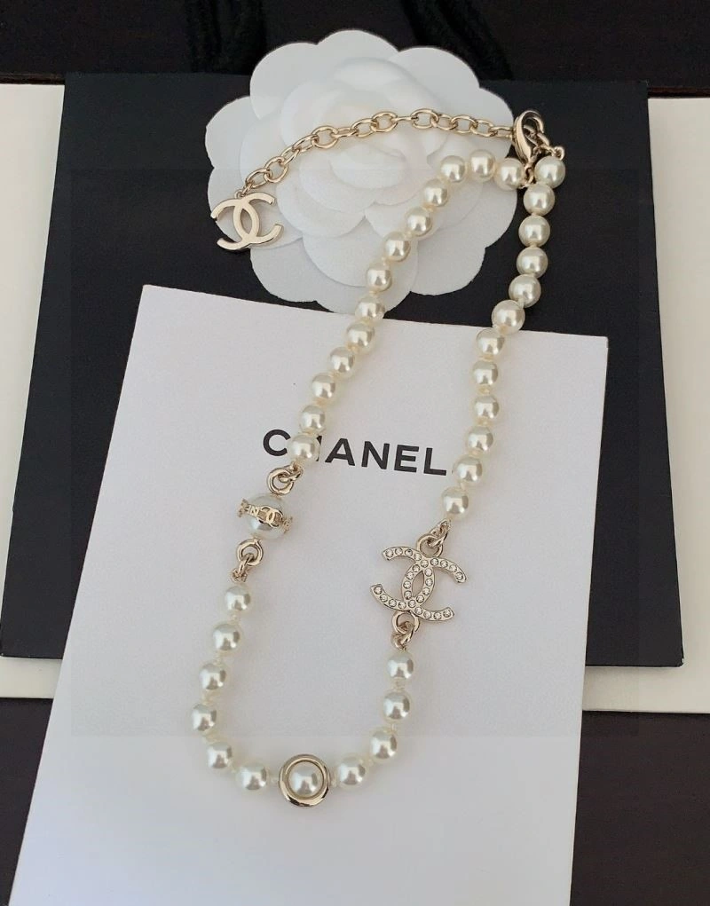 Versatile Chanel Necklaces 223324