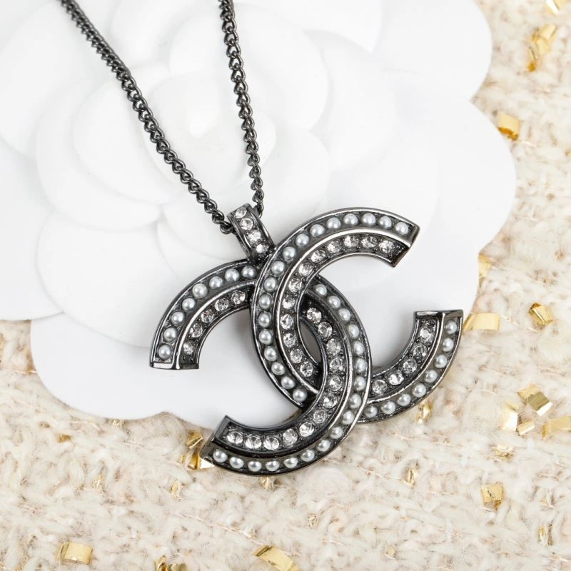 Chanel Necklaces Versatile 223286