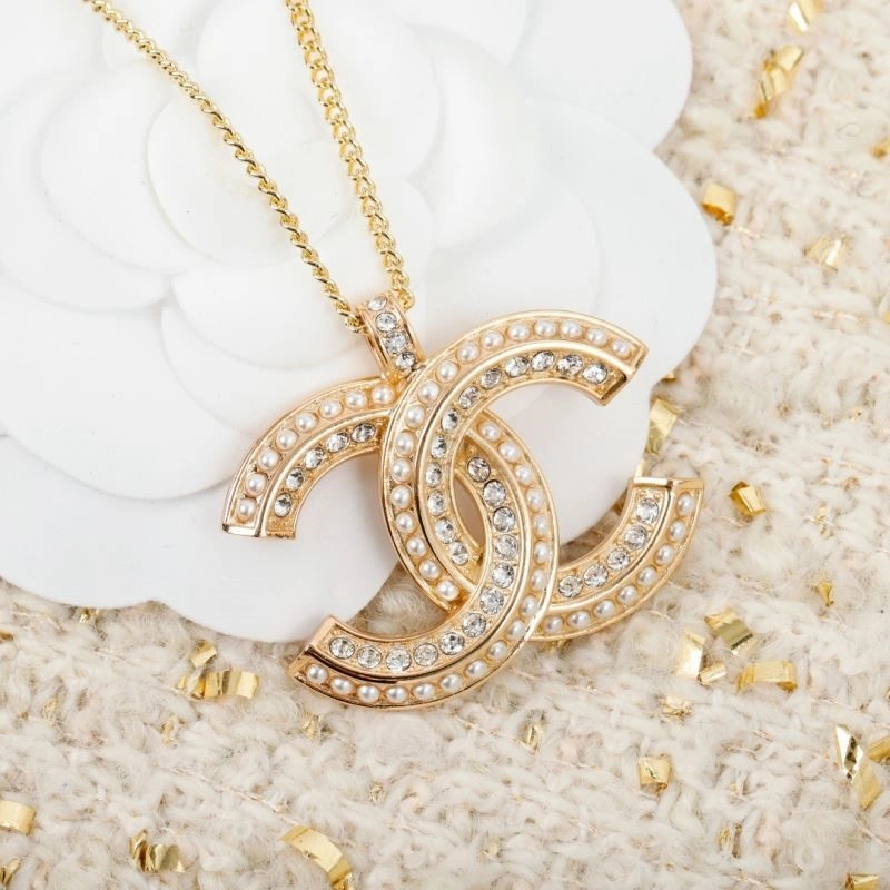 Chanel Necklaces Versatile 223286
