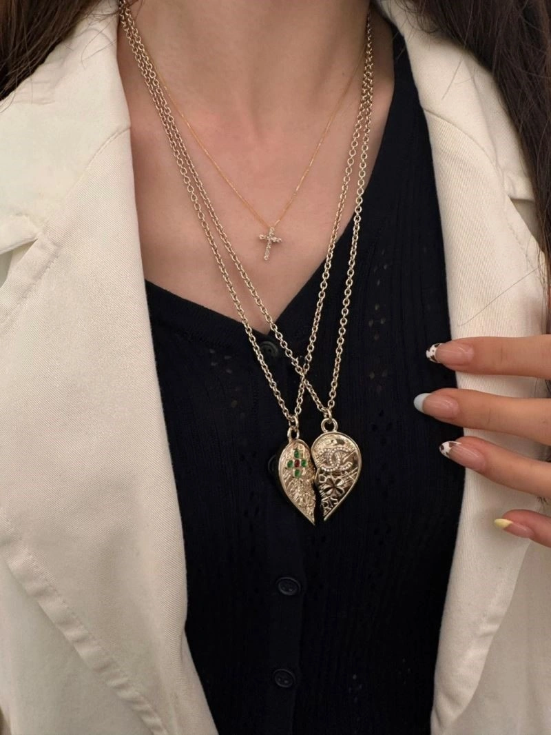 Upgraded Chanel Necklaces 223283