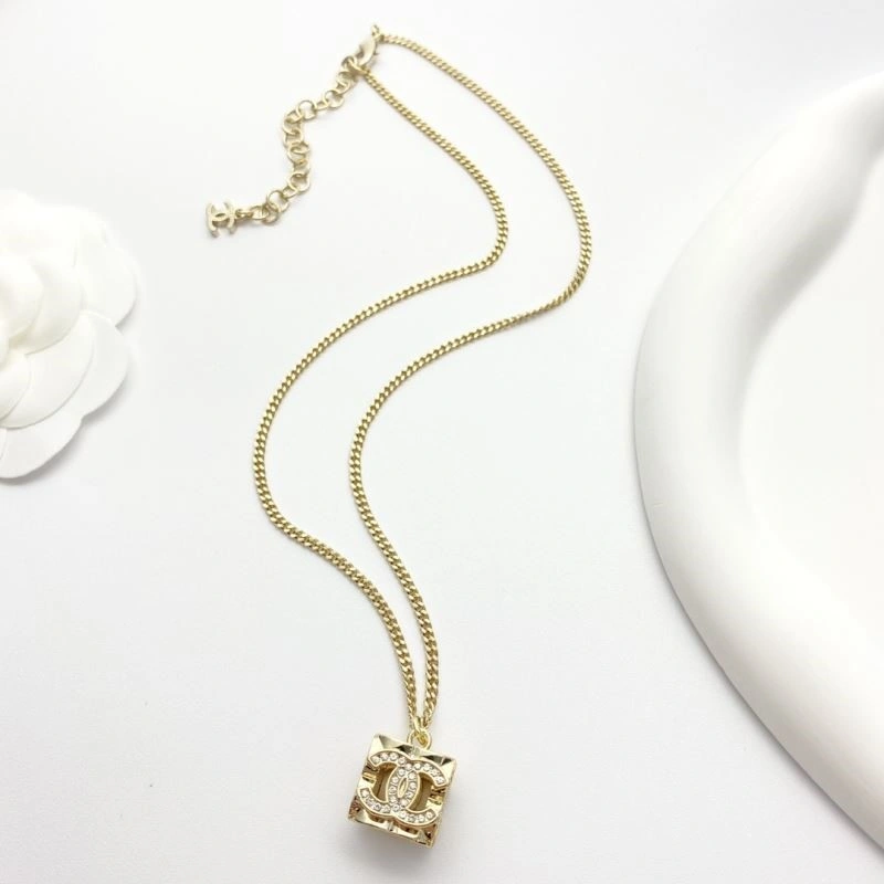 SunProtective Chanel Necklaces 222302