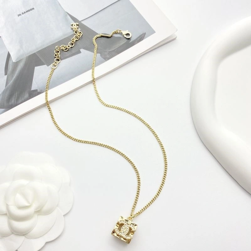 SunProtective Chanel Necklaces 222302