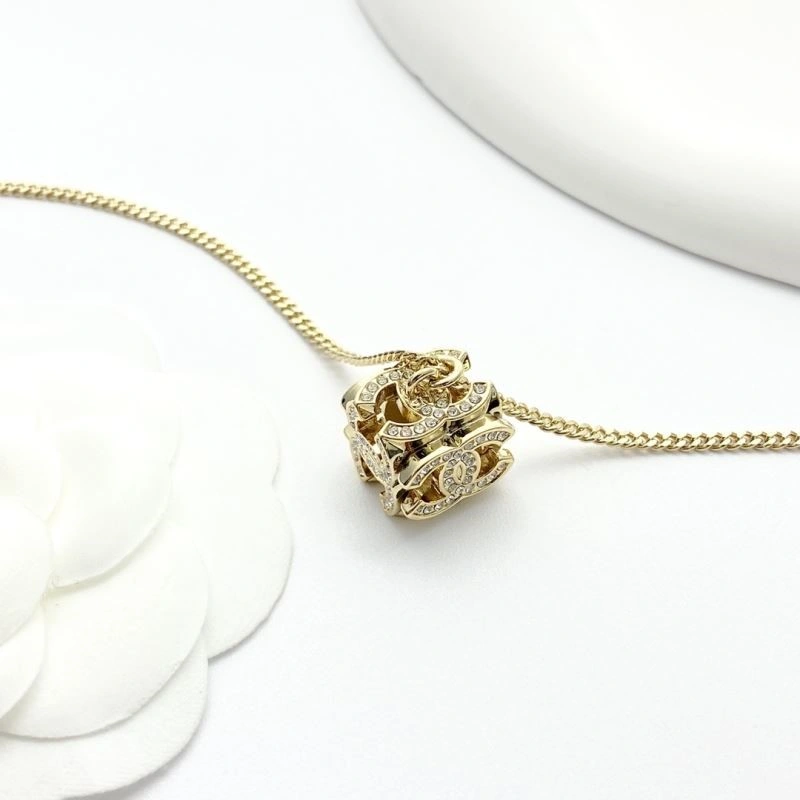 SunProtective Chanel Necklaces 222302