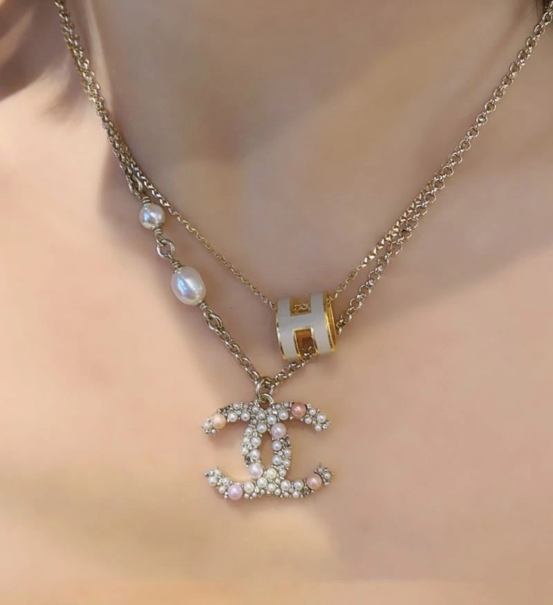 Comfortable Chanel Necklaces 222298