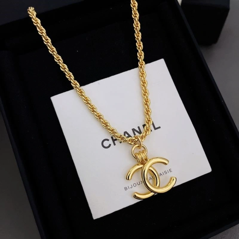 Chanel Necklaces Versatile 222290