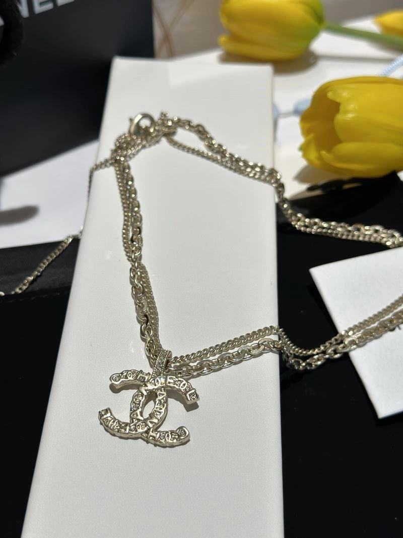 Chanel Necklaces Colorful 222286