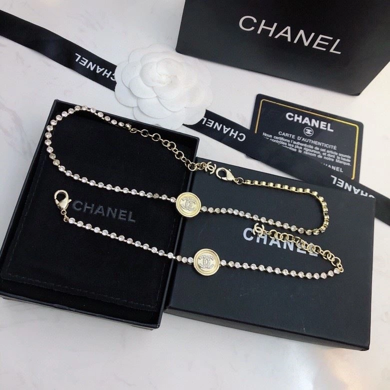 Versatile Chanel Necklaces 222244