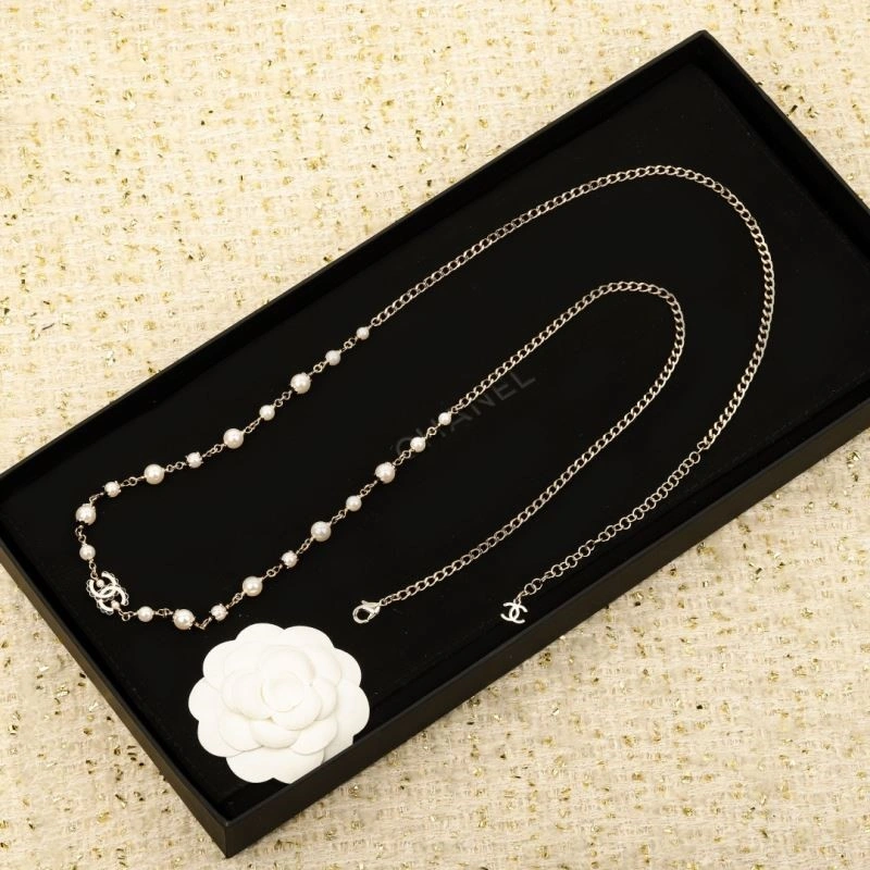 Sophisticated Chanel Necklaces 222236