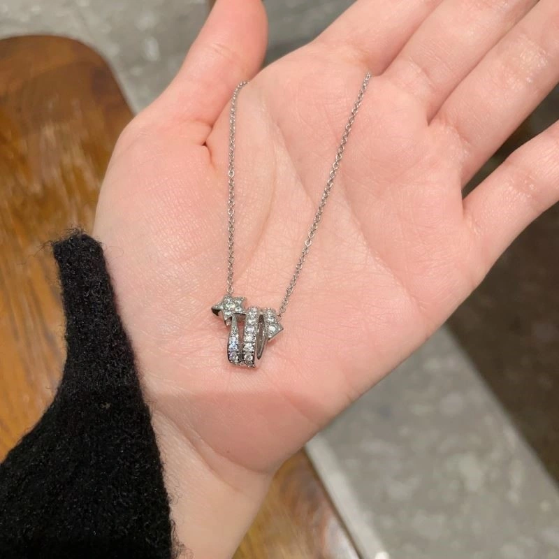 Snug Chanel Necklaces 222239