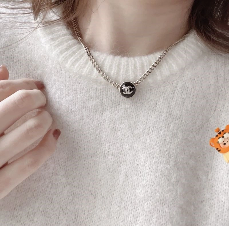 HighPerformance Chanel Necklaces 222248