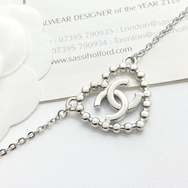 Comfortable Chanel Necklaces 222212