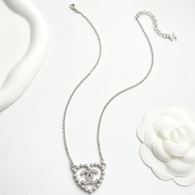 Comfortable Chanel Necklaces 222212