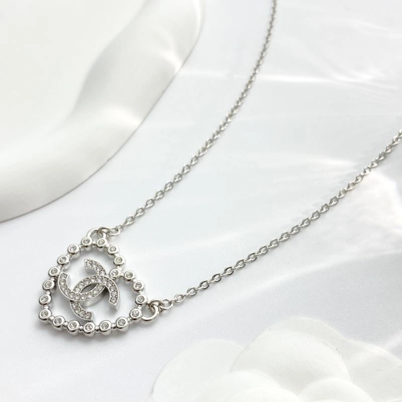 Comfortable Chanel Necklaces 222212