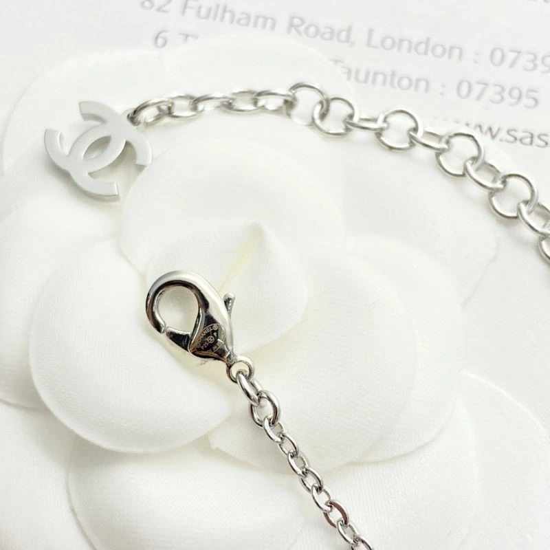 Comfortable Chanel Necklaces 222212