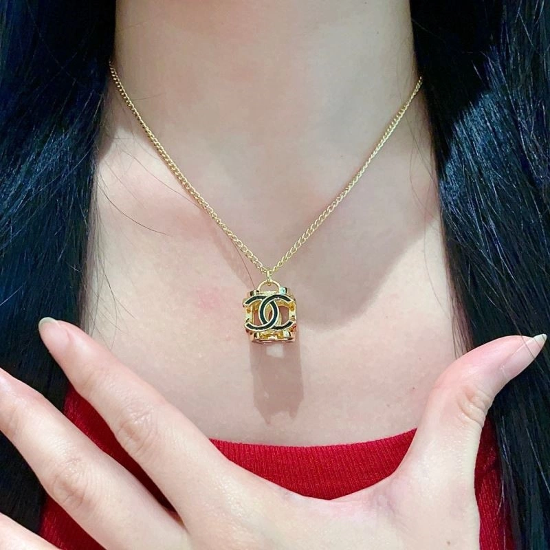 Chanel Necklaces Reliable 222210