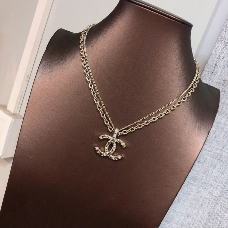 Chanel Necklaces Sleek 222194