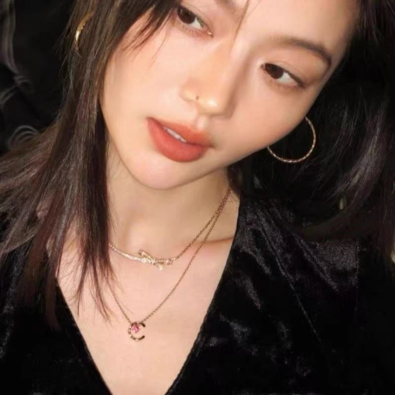 Minimalist Chanel Necklaces 222173