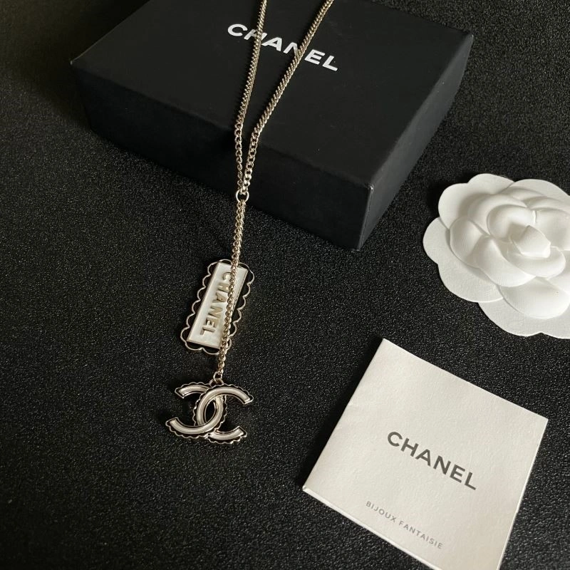 Chanel Necklaces Effortless 222161