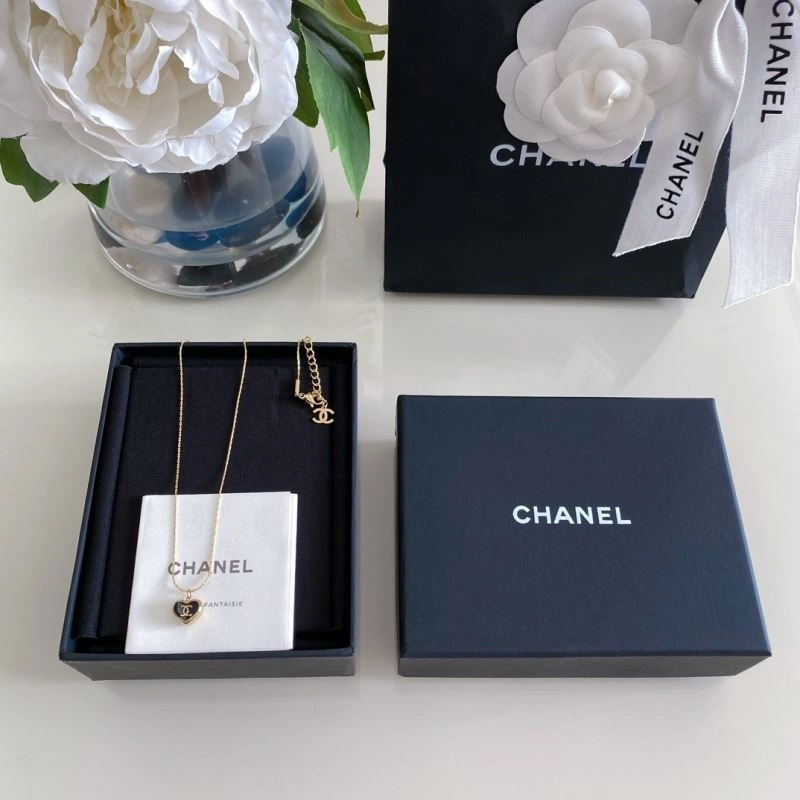 Effortless Chanel Necklaces 222144