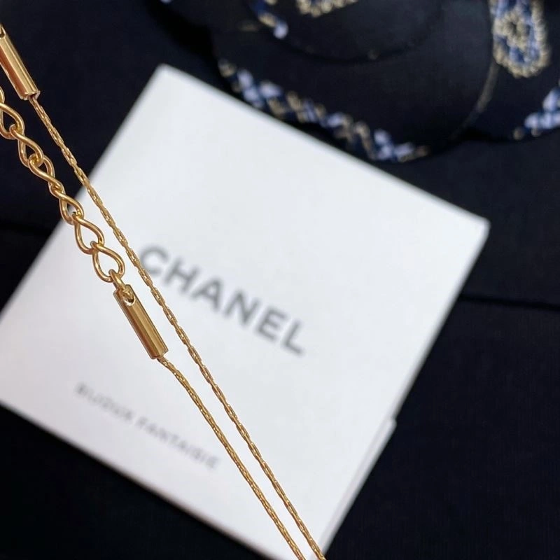 Effortless Chanel Necklaces 222144