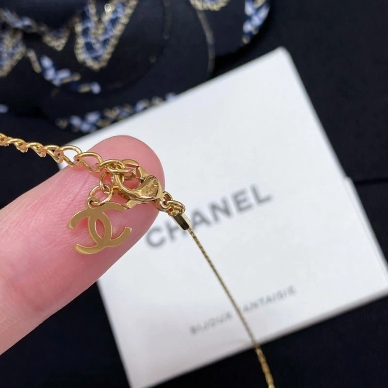 Effortless Chanel Necklaces 222144