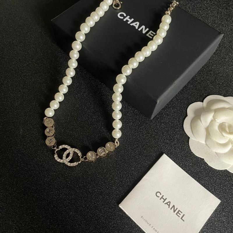 Timeless Chanel Necklaces 222097