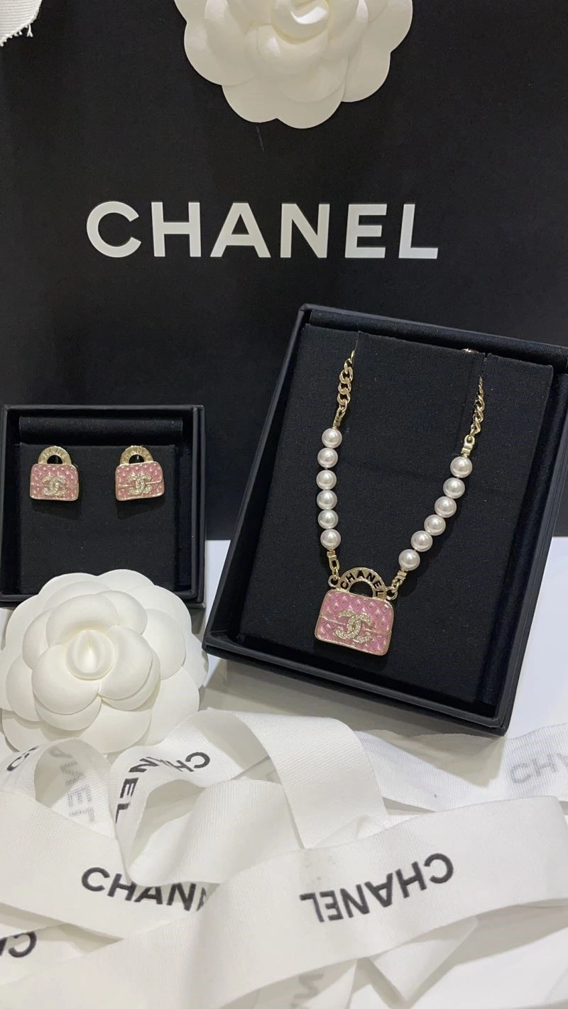 Chanel Necklaces Stylish 222120