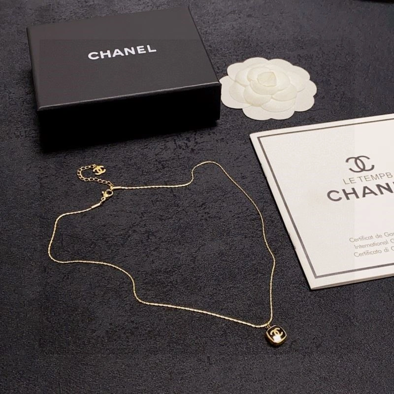 Breathable Chanel Necklaces 222087