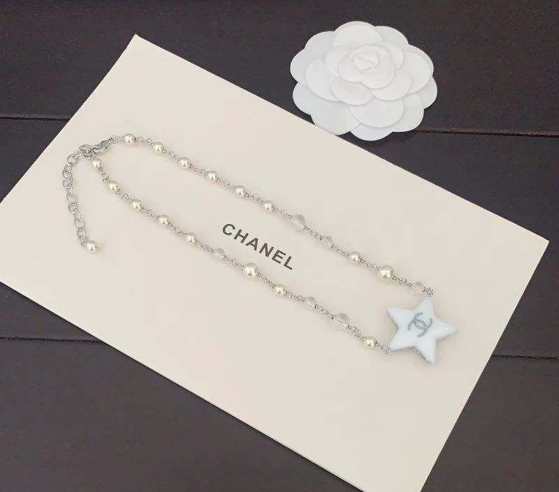 Effortless Chanel Necklaces 222081