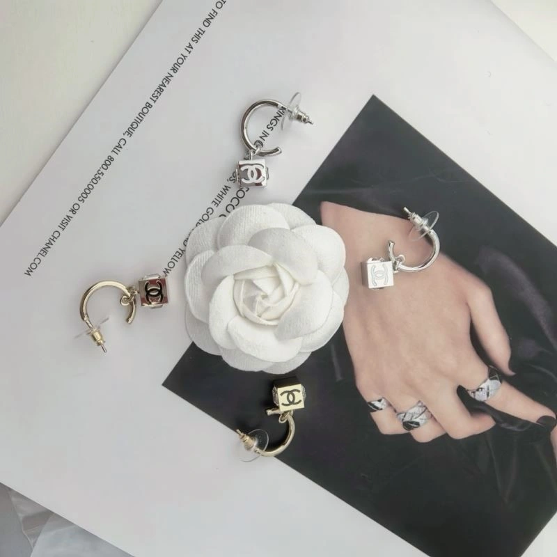 TravelReady Chanel Necklaces 222076