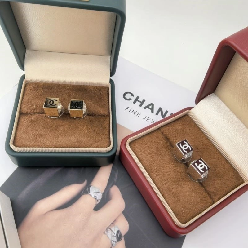 Chanel Necklaces Snug 222094