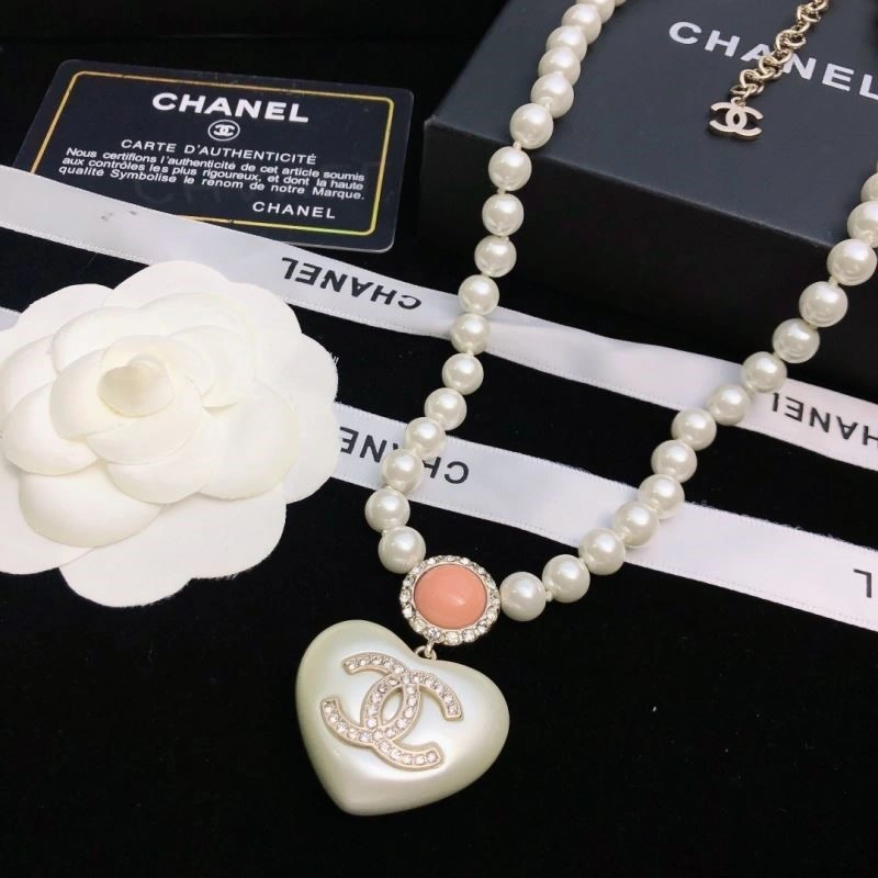 Supportive Chanel Necklaces 222079