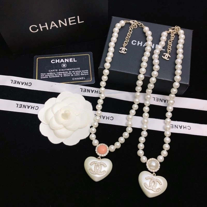 Supportive Chanel Necklaces 222079