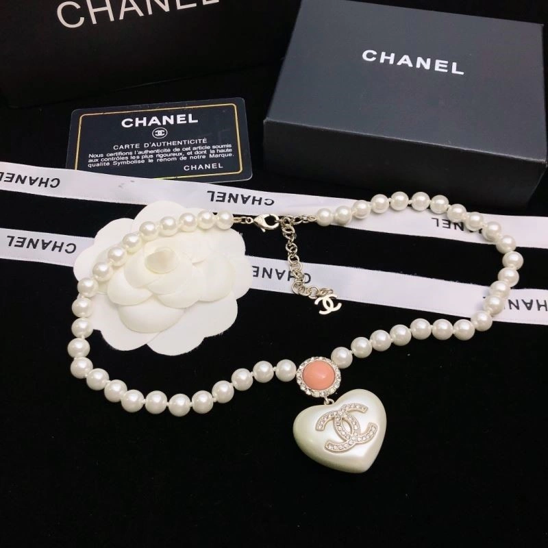 Supportive Chanel Necklaces 222079