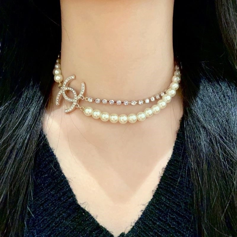 Trendsetting Chanel Necklaces 222126
