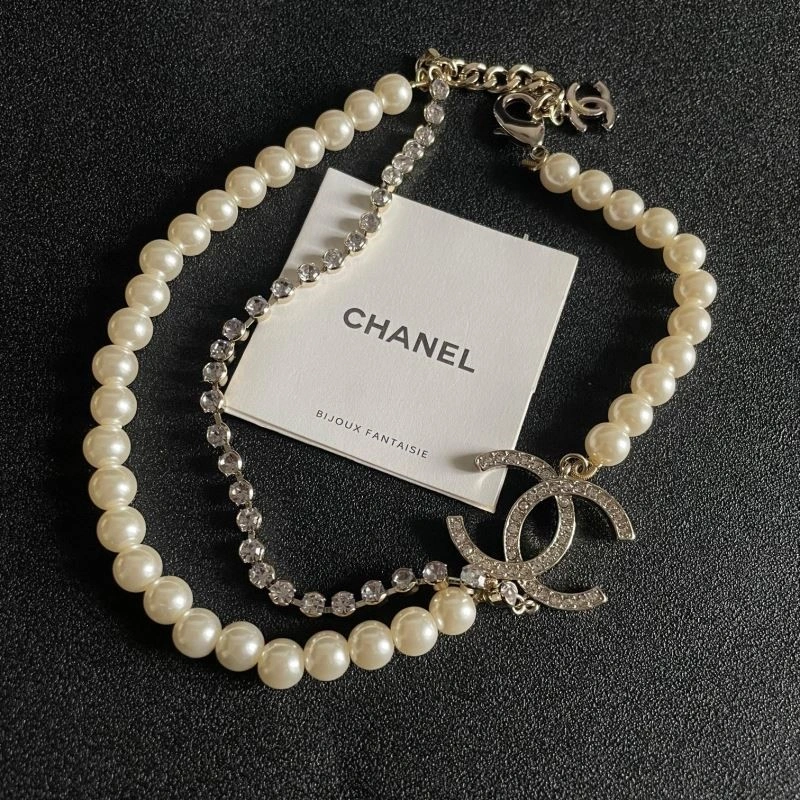 Trendsetting Chanel Necklaces 222126