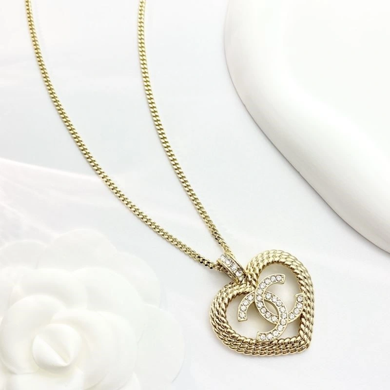 Chanel Necklaces Cozy 222051