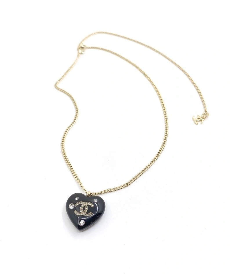 Versatile Chanel Necklaces 220891
